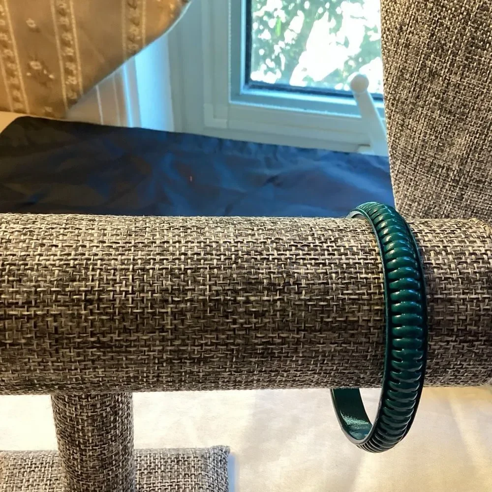 Elegant Turquoise Bangle Bracelet